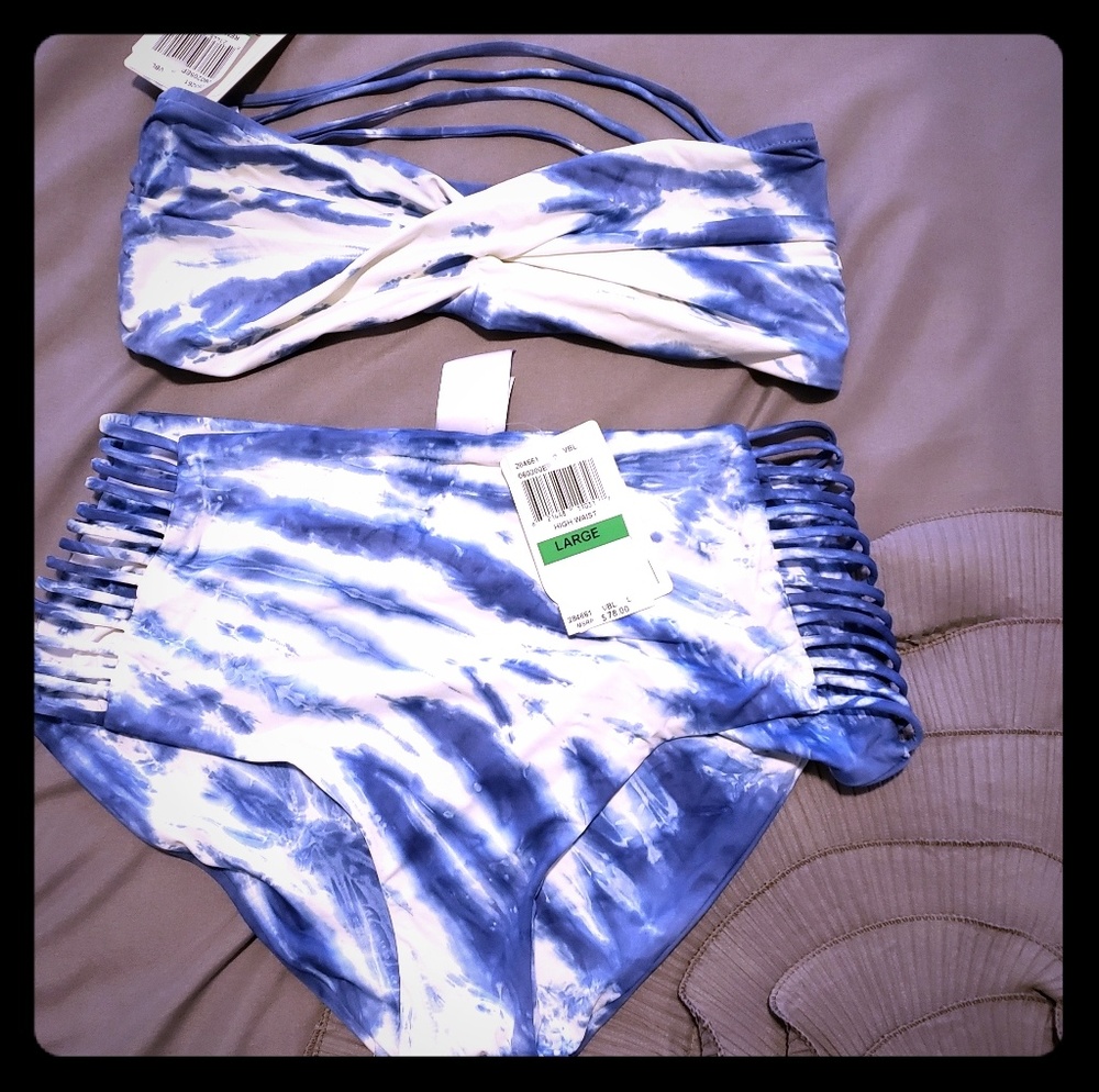Bathing suit